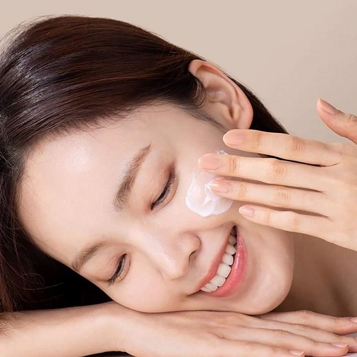 Mỹ Phẩm Chống Ô Nhiễm – Lớp Khiên Mới Bảo Vệ Làn Da Thời Đại Đô Thị